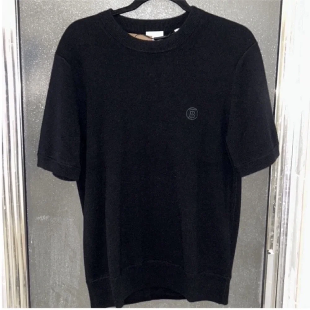 Authentic BURBERRY Cashmere Black Crewneck Ribbed